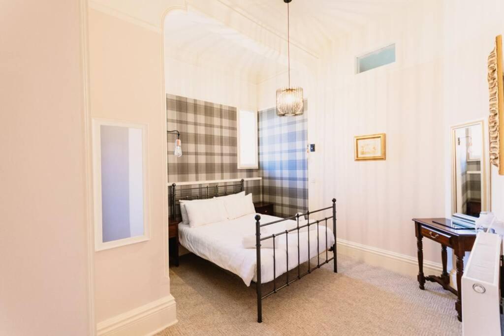 Atholl Apartment - A Unique Apartment In Countryside Park With Wifi And Access To Pool And Bar Περθ Εξωτερικό φωτογραφία